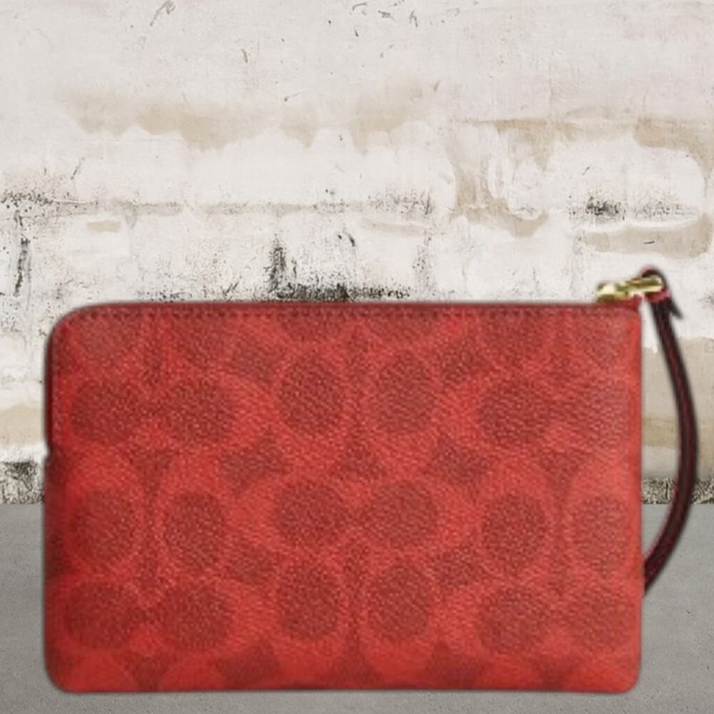 Coach Corner Zip Wristlet In Signature Canvas NWT - Picture 3 of 4